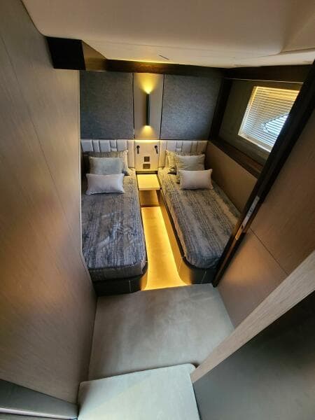 2023 Sunseeker 68 Manhattan