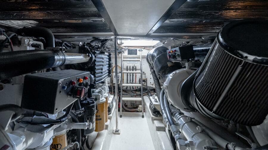 2005 Riviera 51 Flybridge