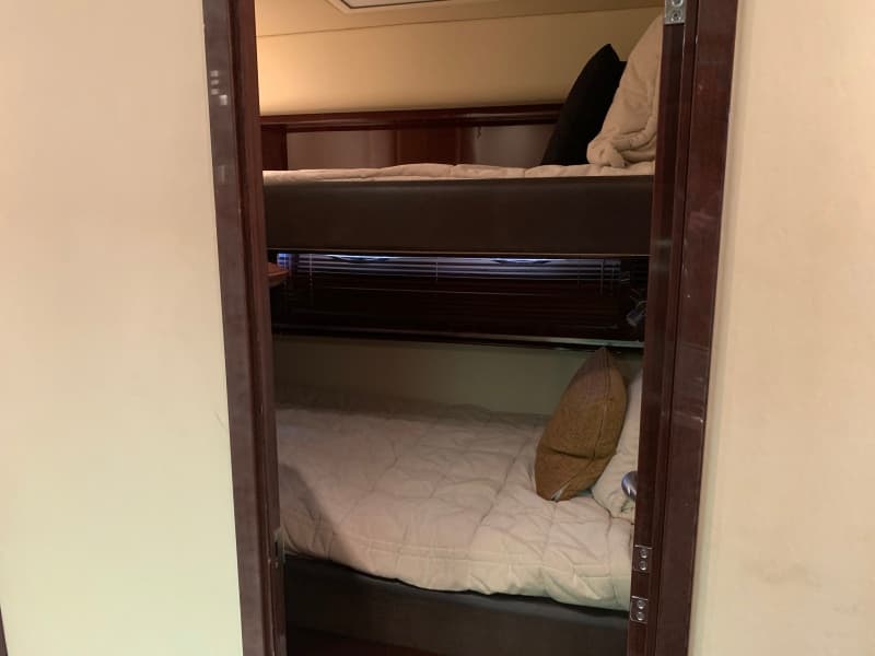 2007 Sea Ray 52 SUNDANCER