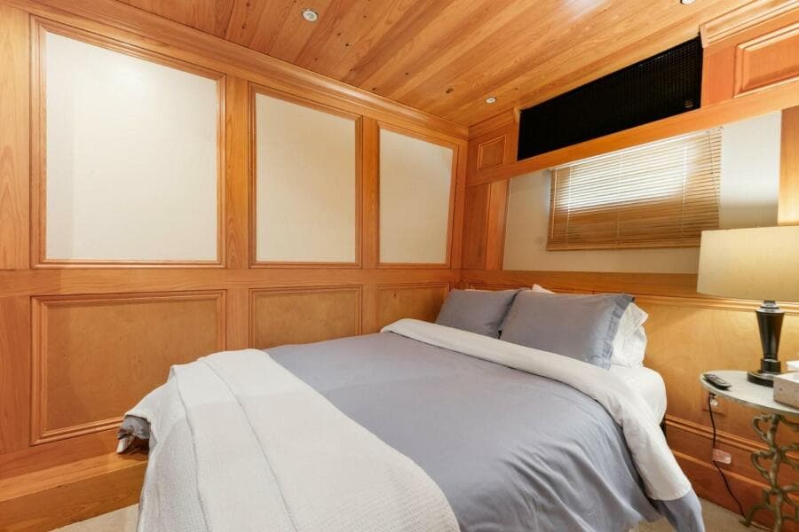 2018 Avenger Luxury Catamaran Coastal Cruiser