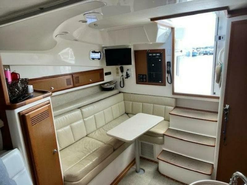 L Shaped Settee & Dinette