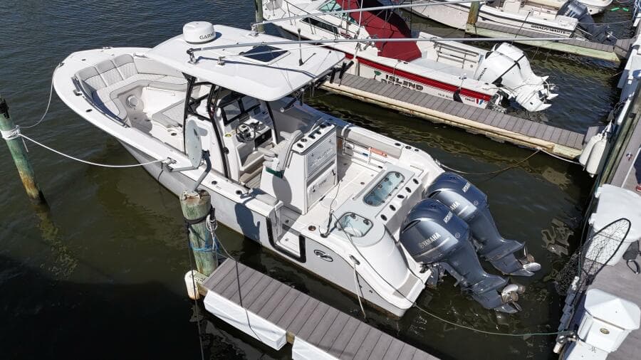 2021 Sea Fox 288 Commander