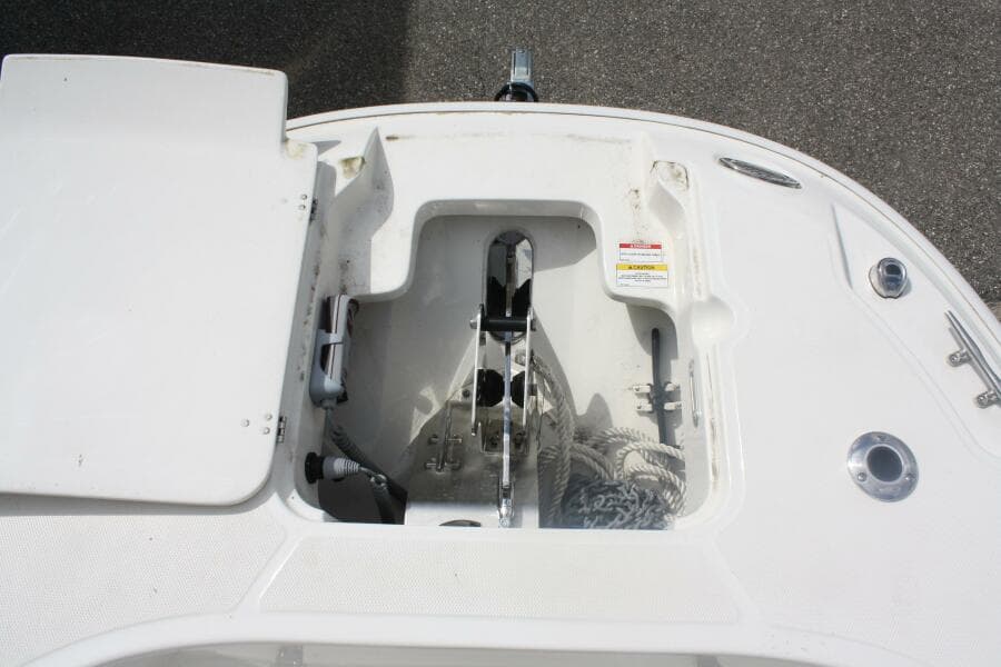 2021 Boston Whaler 270 Dauntless