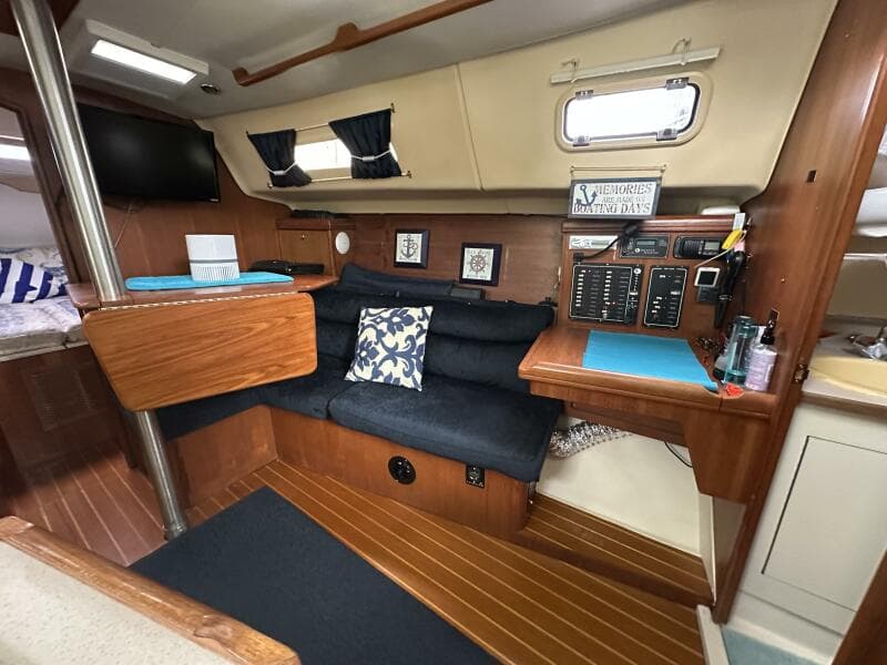 2003 Hunter 306