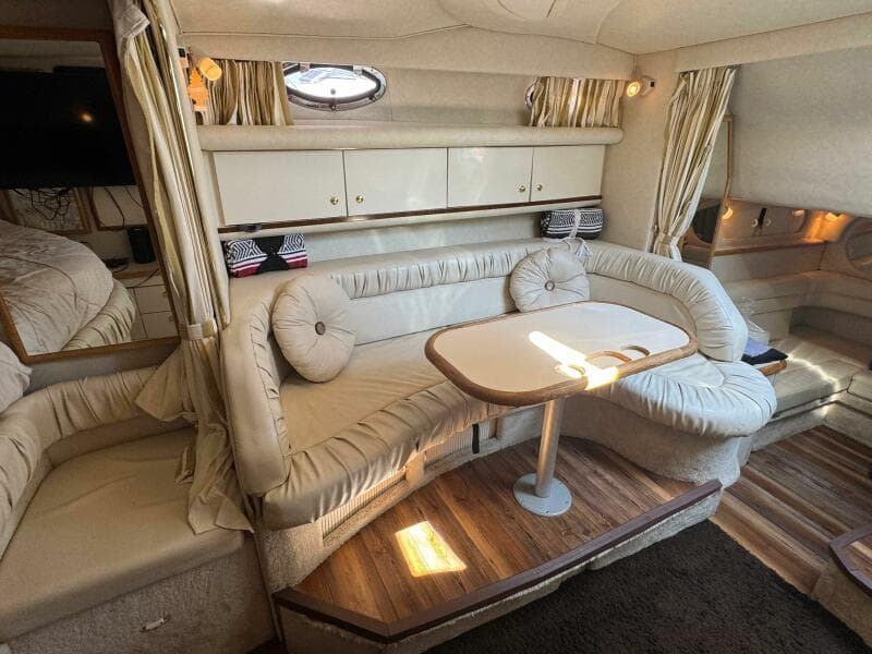 1997 Sea Ray 330 Sundancer