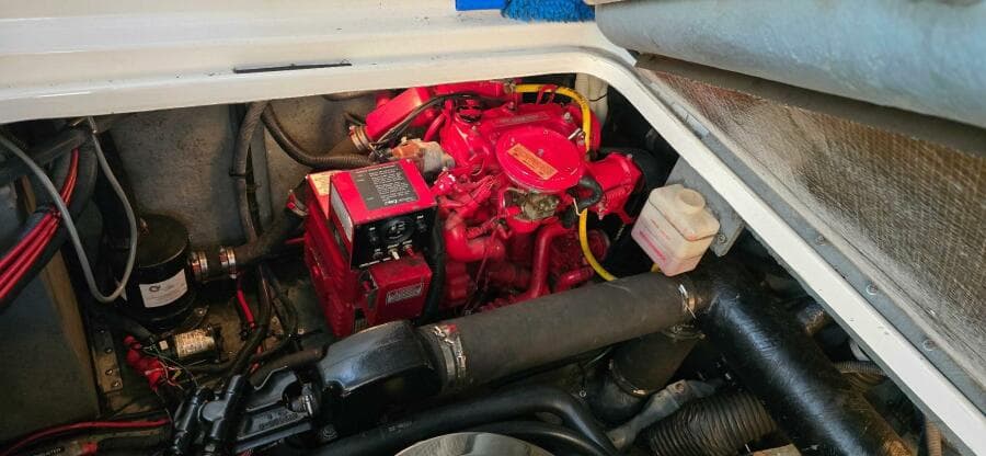 1997 Sea Ray 330 Sundancer