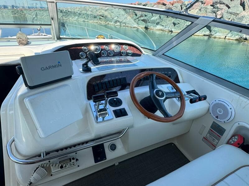 1997 Sea Ray 330 Sundancer