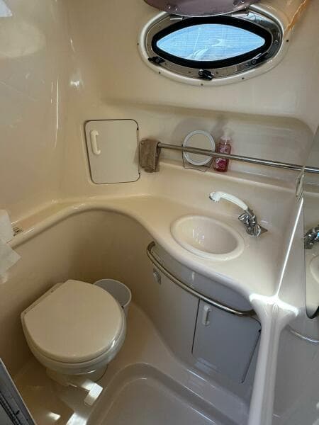 1997 Sea Ray 330 Sundancer