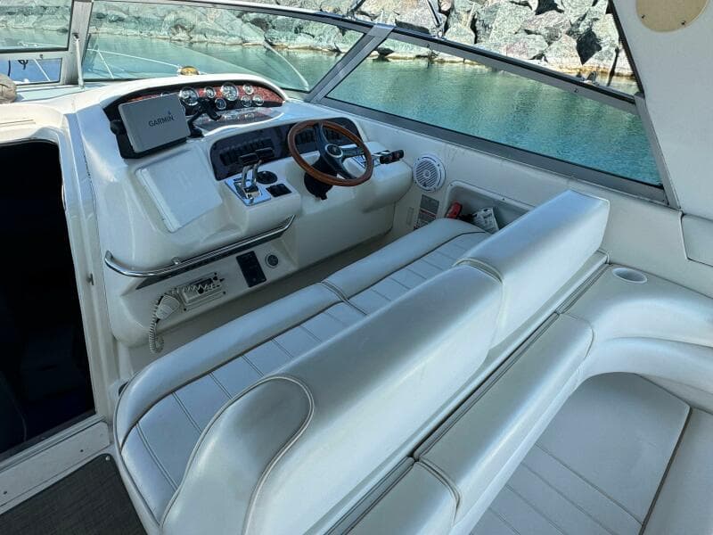 1997 Sea Ray 330 Sundancer
