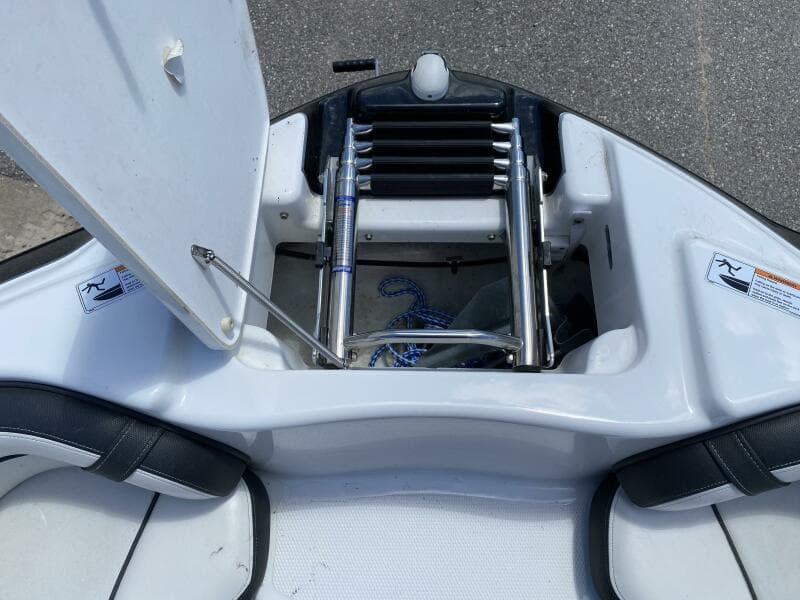 2013 Yamaha Boats AR240 HO