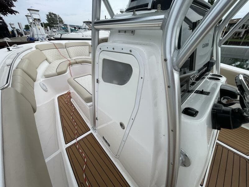 2017 Sea Fox 288 Commander