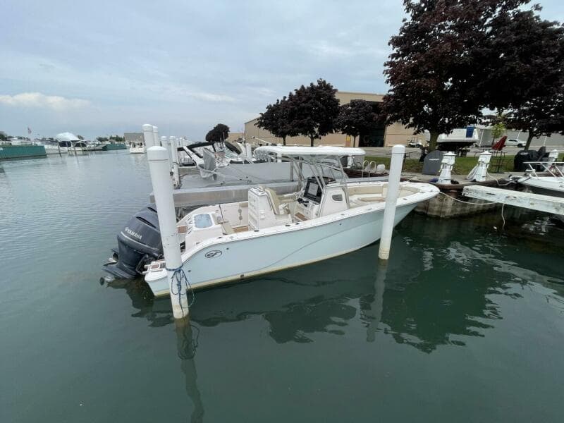 2017 Sea Fox 288 Commander