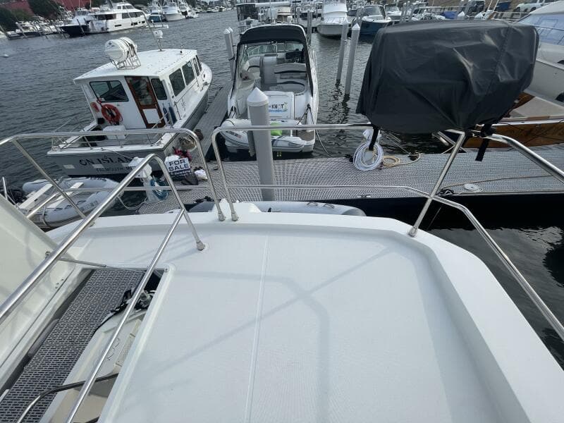 2018 Beneteau Swift Trawler 35- Flybridge