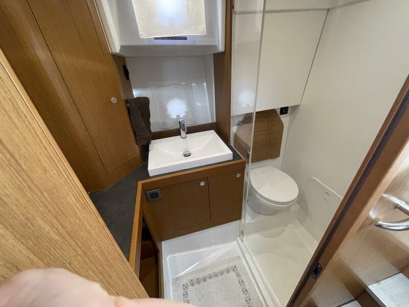 2018 Beneteau Swift Trawler 35- Flybridge