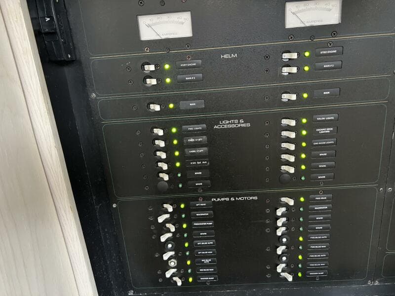 1997 Mainship 47 Motor Yacht