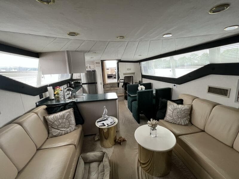 1997 Mainship 47 Motor Yacht