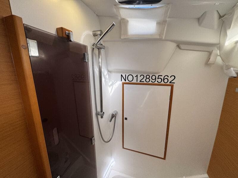 2018 Jeanneau Sun Odyssey 389