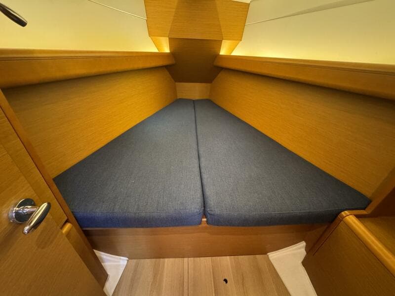 2018 Jeanneau Sun Odyssey 389