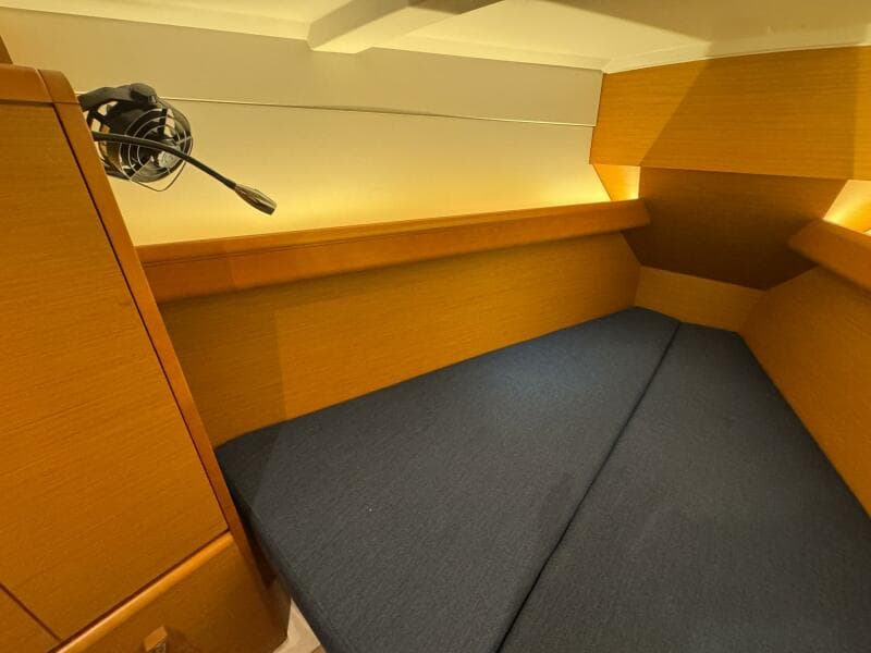 2018 Jeanneau Sun Odyssey 389