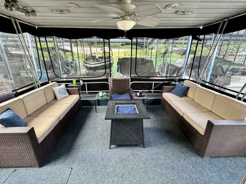 1999 Aqua Chalet 16 x 68 Widebody