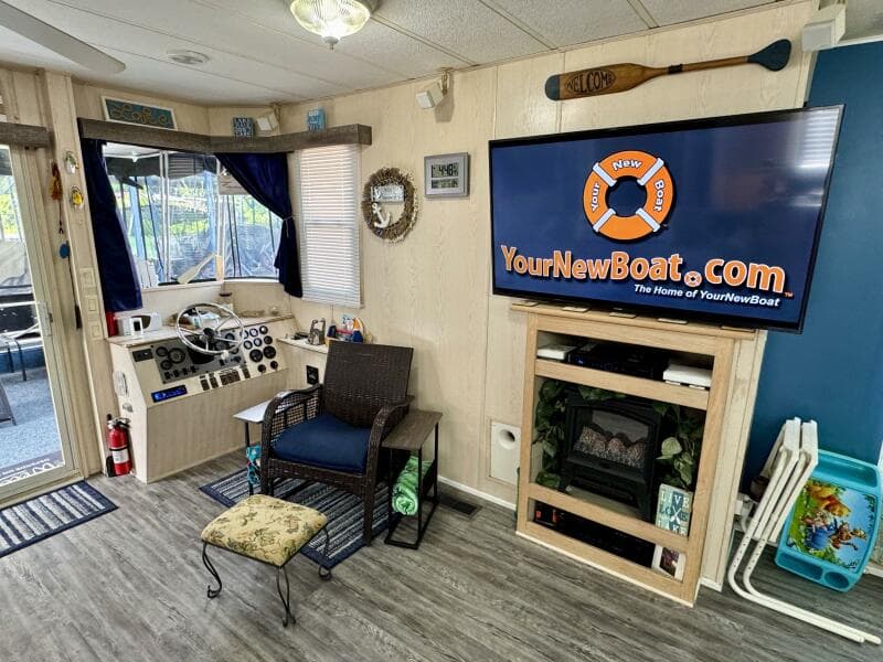 1999 Aqua Chalet 16 x 68 Widebody