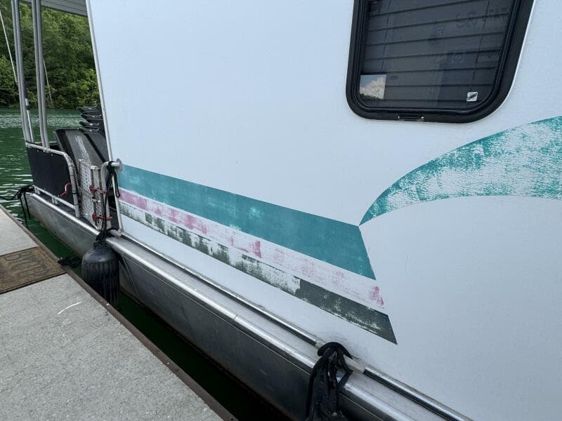 1999 Aqua Chalet 16 x 68 Widebody