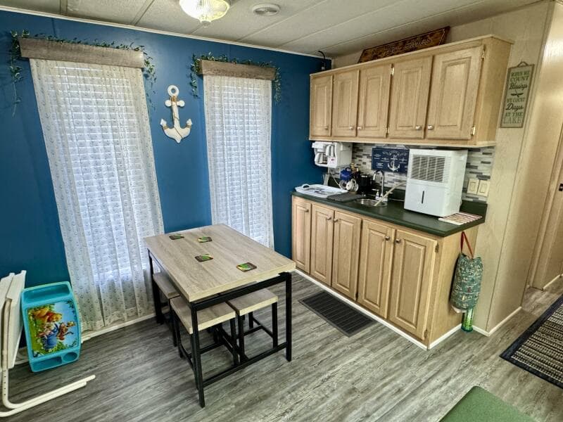 1999 Aqua Chalet 16 x 68 Widebody