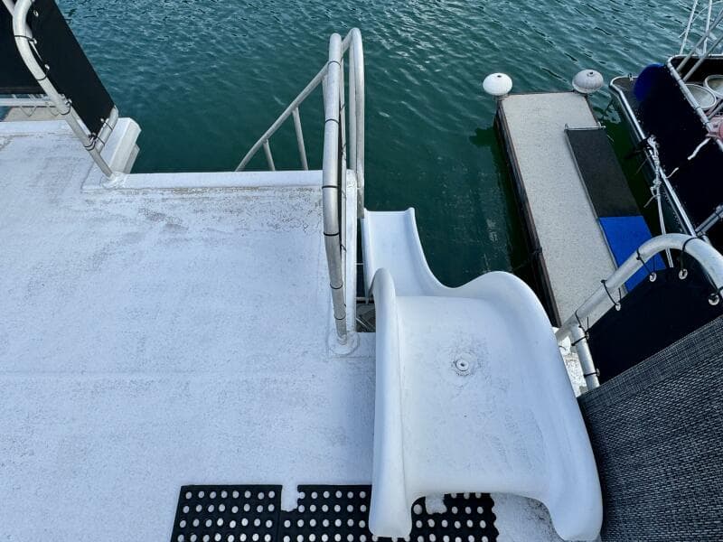 1999 Aqua Chalet 16 x 68 Widebody