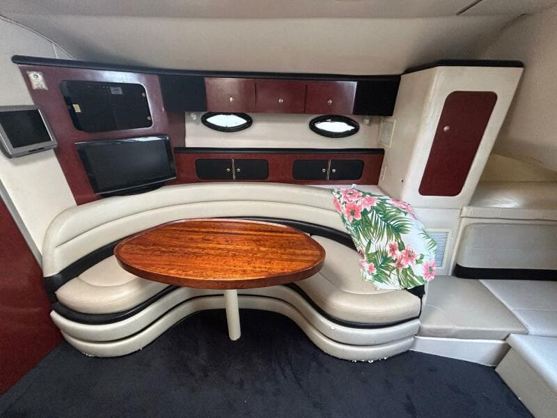 2001 Wellcraft 3700 Martinique