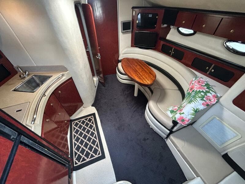 2001 Wellcraft 3700 Martinique