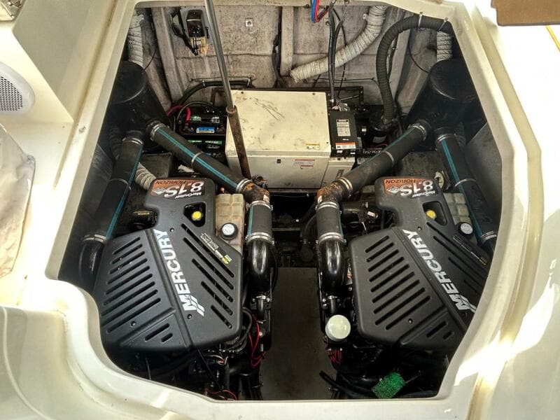 2001 Wellcraft 3700 Martinique