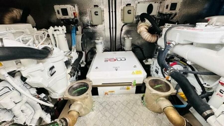 2022 Greenline 48 Diesel Flybridge with Hardtop