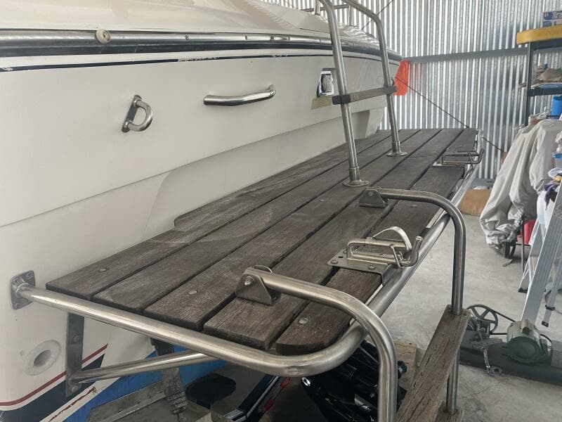 1985 Tiara Sport 2600 Continental