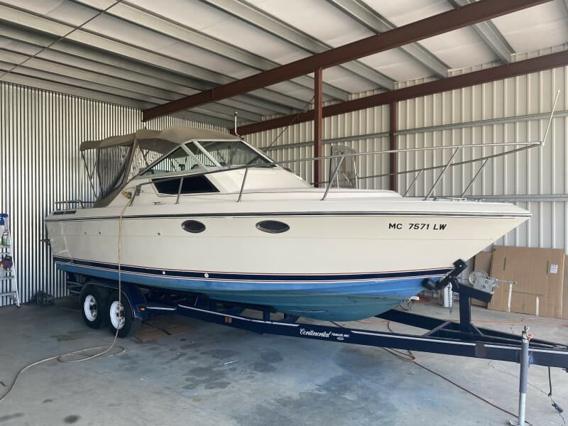 1985 Tiara Sport 2600 Continental