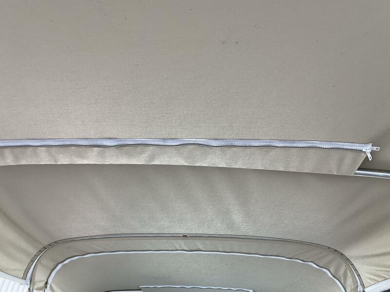 1985 Tiara Sport 2600 Continental