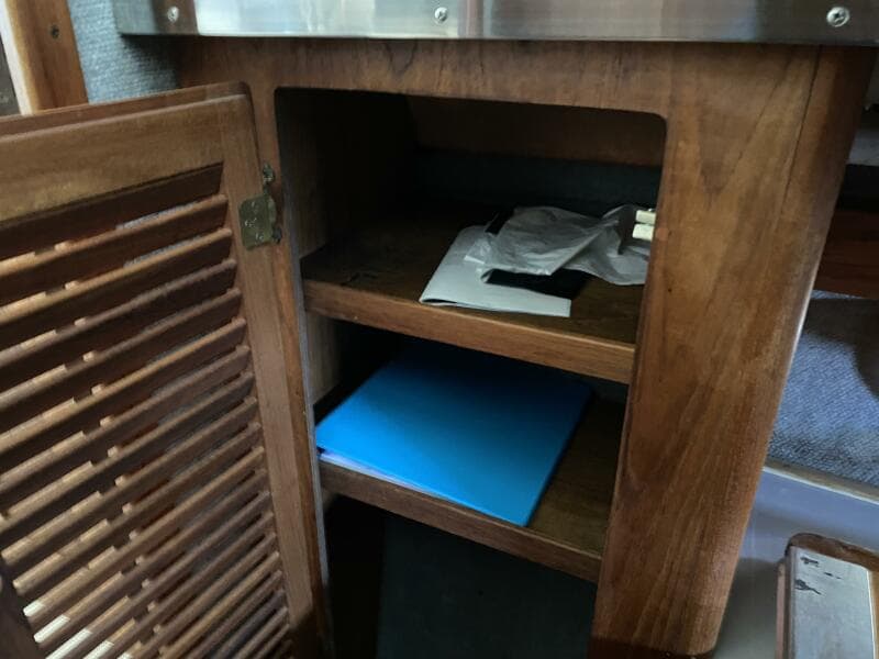 1985 Tiara Sport 2600 Continental