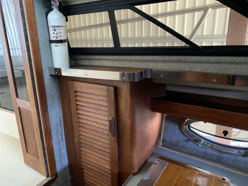 1985 Tiara Sport 2600 Continental