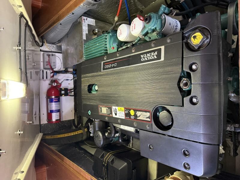 2012 Leopard 47 PC Owners' Version