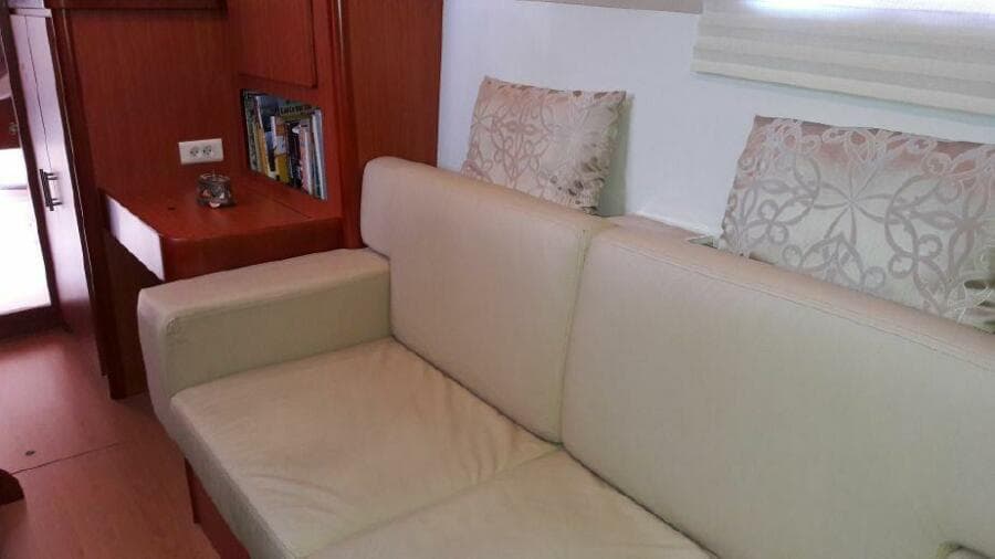 2012 Leopard 47 PC Owners' Version