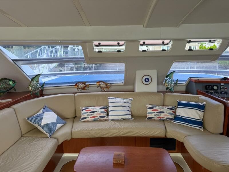 2012 Leopard 47 PC Owners' Version