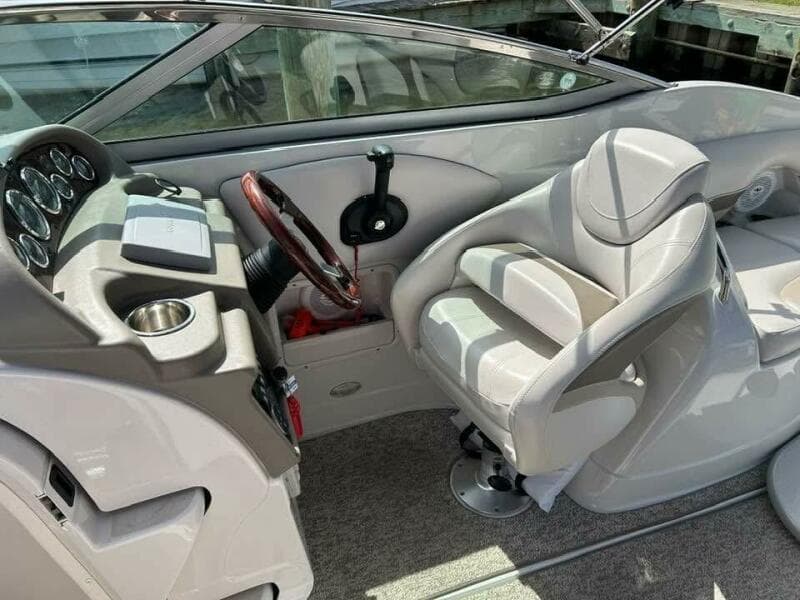 2011 Crownline 
