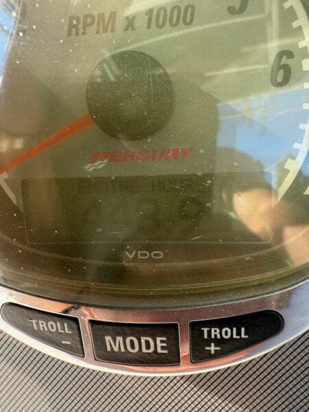 2003 Wellcraft 250 Fisherman