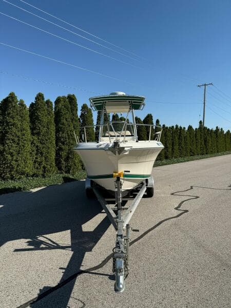 2003 Wellcraft 250 Fisherman