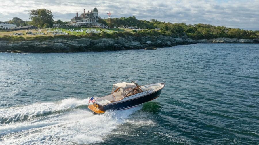 2020 CH Marine Shelter Island Nomad