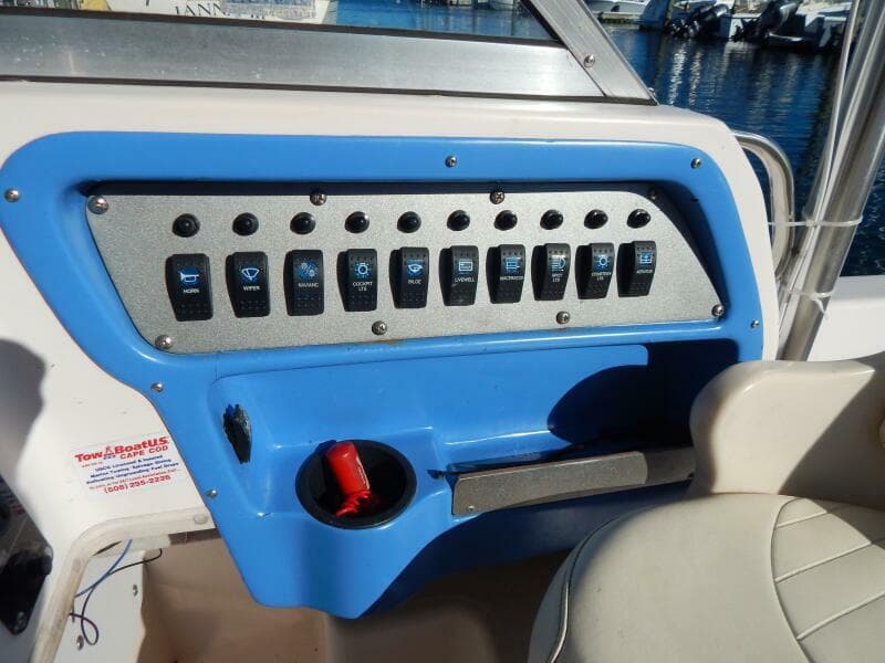 1997 Grady-White 208 Adventure