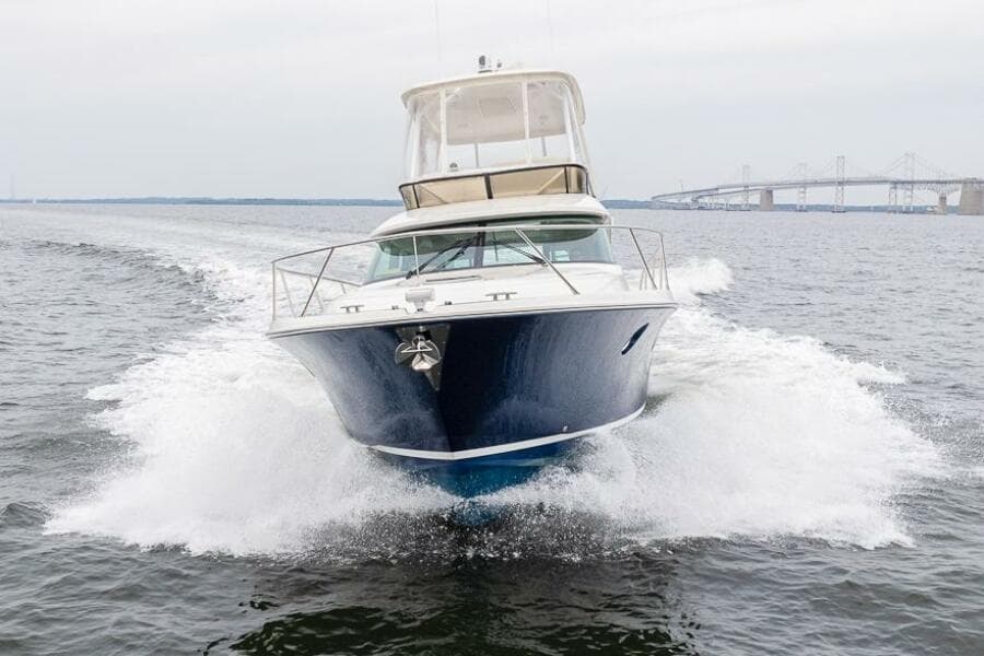 2021 Tiara Yachts 4400 Flybridge