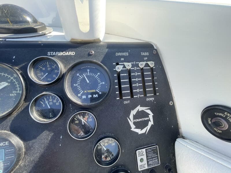 1993 Fountain 38 Sport Cruiser