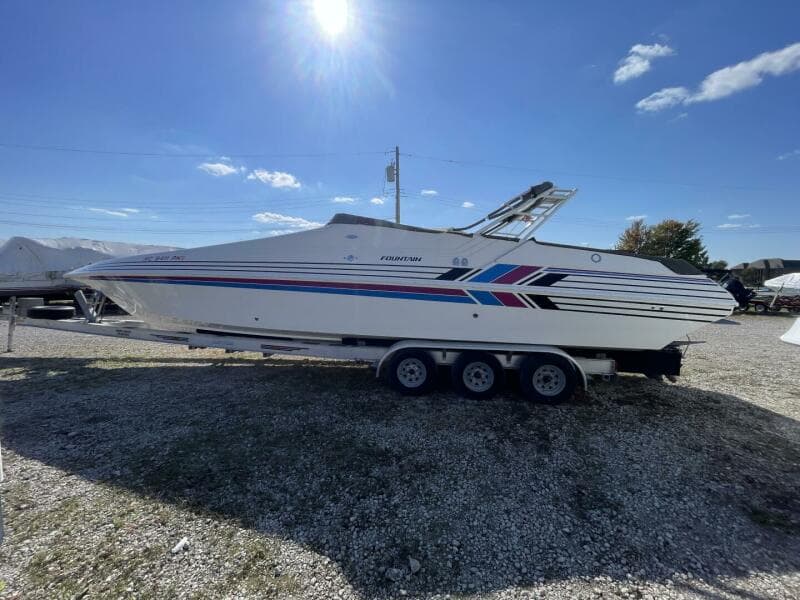 1993 Fountain 38 Sport Cruiser