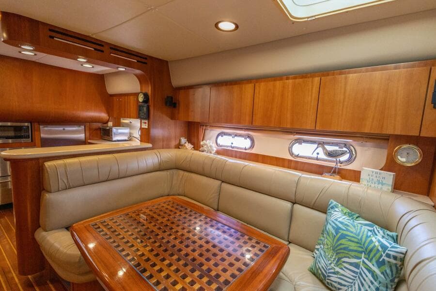 2000 Tiara Yachts 5200 Express