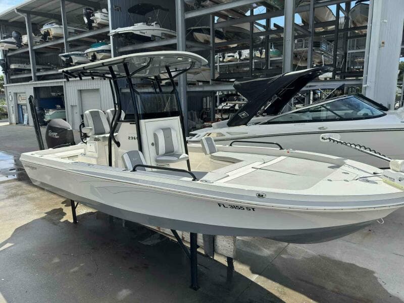 2020 Ranger 2360 Bay Boat